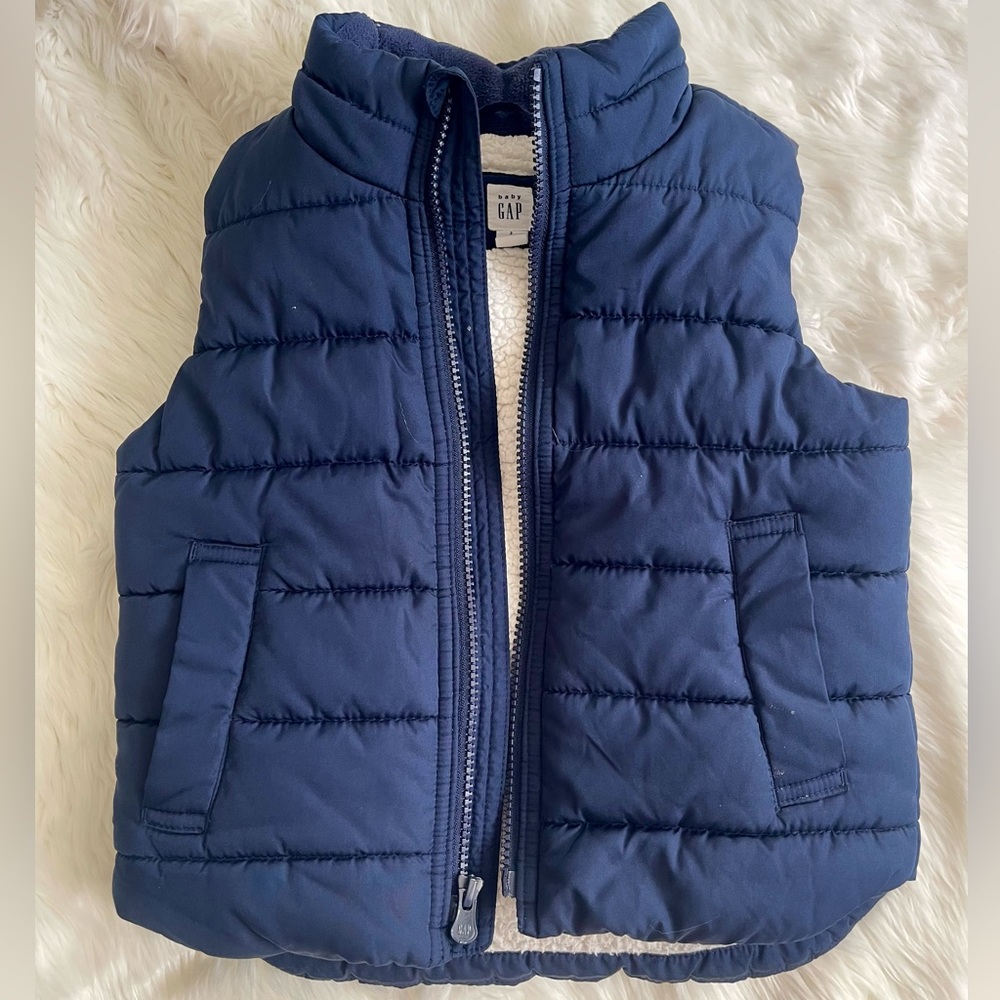 Gap Camouflage Vest, Little Boy, Size 3 years, Blue, Polyester, Good Condition.